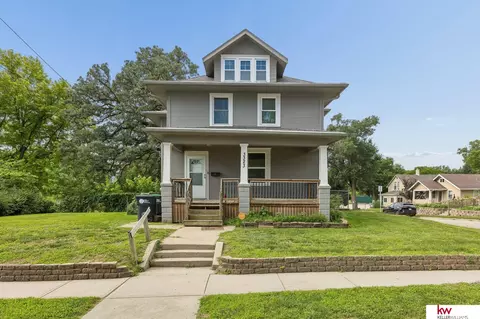 3323 Cass St, Omaha, NE 68131