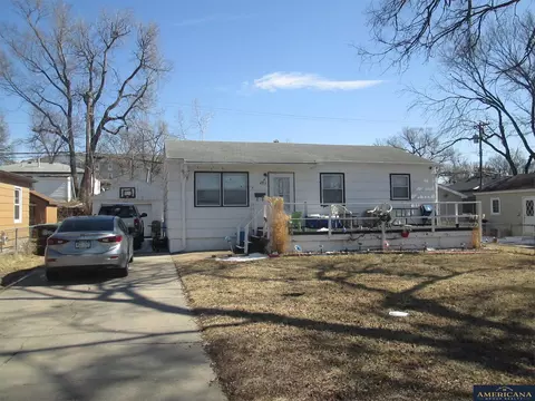4513 S 61 St, Omaha, NE 68137
