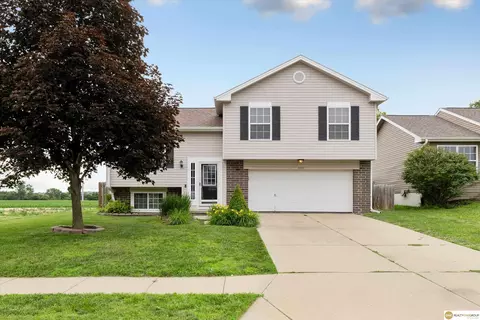 6331 N 128 St, Omaha, NE 68164