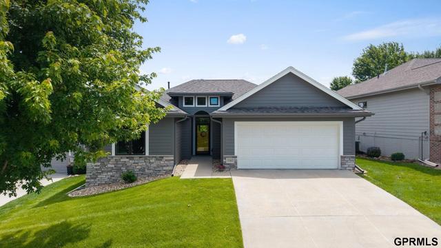 15463 Ogden Cir, Omaha, NE 68116