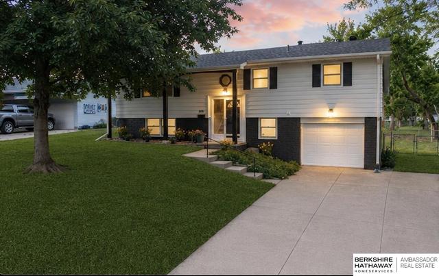 9130 Pauline St, Omaha, NE 68124