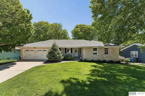 2205 S 90th St, Omaha, NE 68124