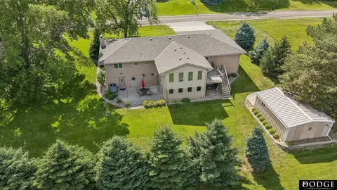 2602 Thunderhill Rd, Fremont, NE 68025