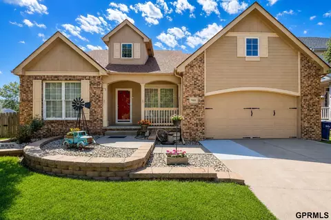9804 S 28th Ave, Bellevue, NE 68123