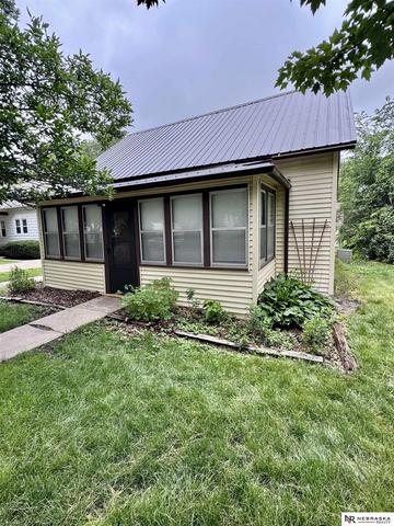 420 N Madison St, Brainard, NE 68626