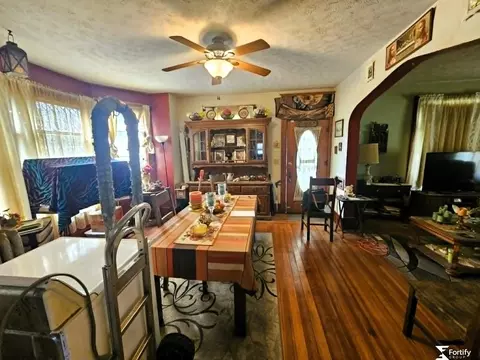 Dining - 202 E Murray St, Shickley, NE 68436 photo 2 of 5
