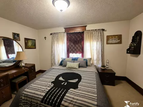 Bedroom - 202 E Murray St, Shickley, NE 68436 photo 3 of 10