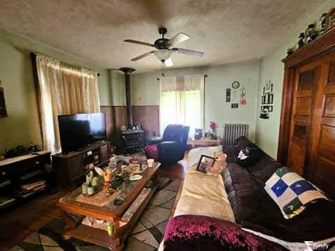Living - 202 E Murray St, Shickley, NE 68436 photo 2 of 4