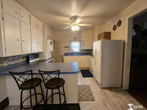 Kitchen - 202 E Murray St, Shickley, NE 68436 photo 7 of 8
