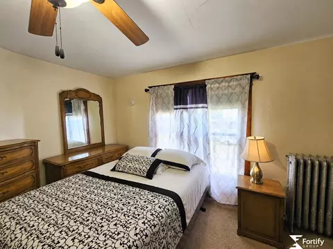 Bedroom - 202 E Murray St, Shickley, NE 68436 photo 9 of 10