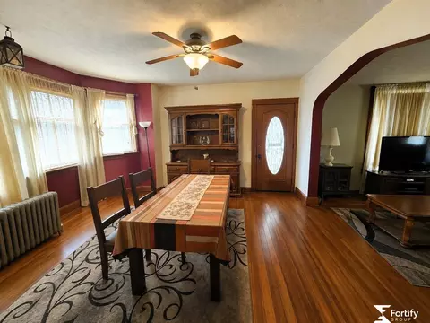 Dining - 202 E Murray St, Shickley, NE 68436 photo 1 of 5