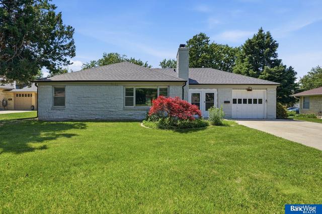 417 S Cotner Blvd, Lincoln, NE 68510