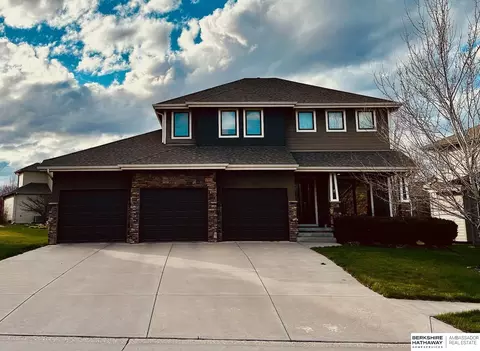 1006 S 197th Cir, Elkhorn, NE 68022