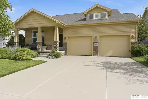 19014 Josephine St, Omaha, NE 68136