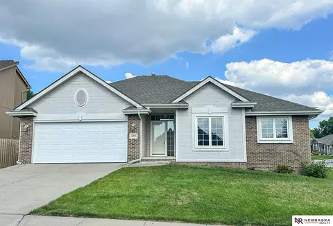 4203 N 162nd Ave, Omaha, NE 68116