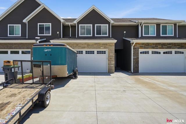 1871 Titan Pl, Hickman, NE 68372