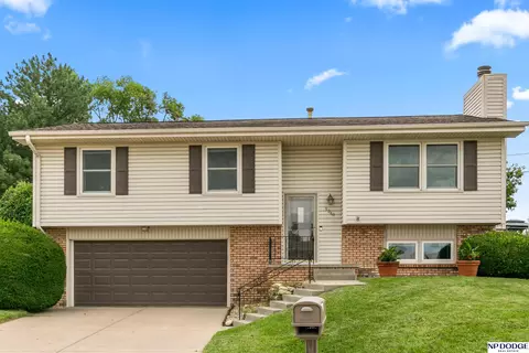 9340 Pratt Cir, Omaha, NE 68134