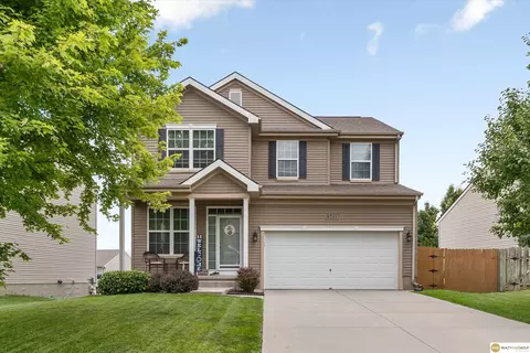 8701 S 163 Ave, Omaha, NE 68136
