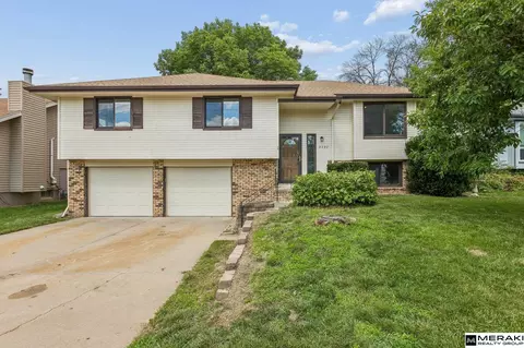 2727 N 113th St, Omaha, NE 68164