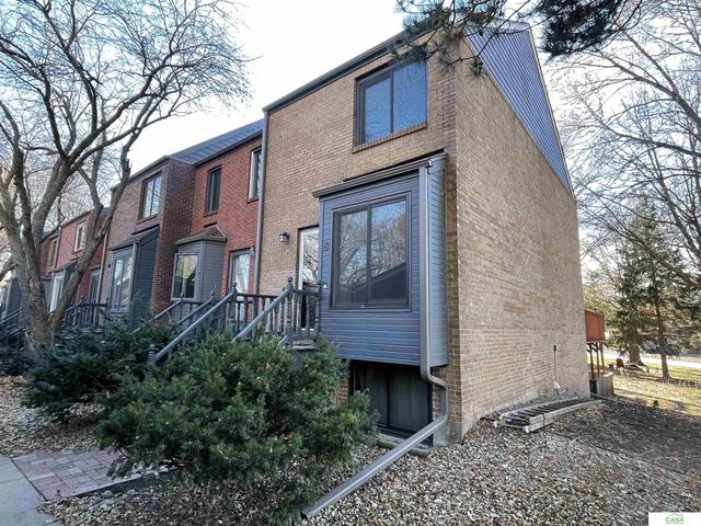 5809 Berkeley Dr #8, Lincoln, NE 68512