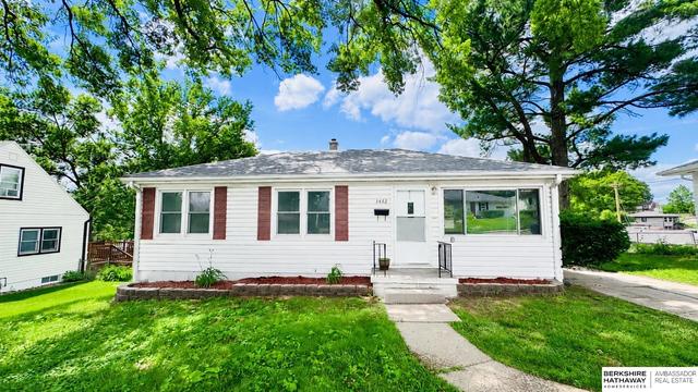 7452 Rogers Rd, Omaha, NE 68124