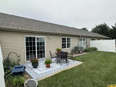 Exterior - 502 Spring View Cir, Beatrice, NE 68310 photo 2 of 3