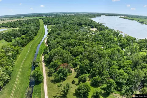28407 W Maple Rd, Waterloo, NE 68069