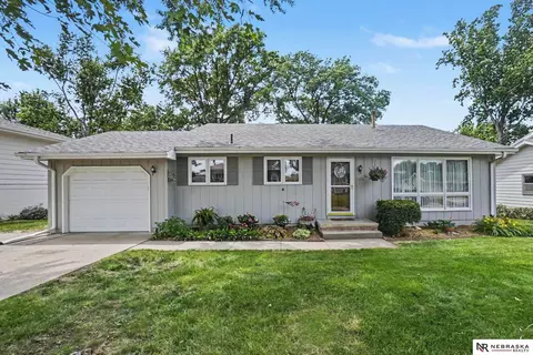 6802 S 81 St, Ralston, NE 68127