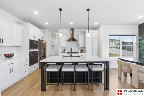 11908 S 110 St, Papillion, NE 68046
