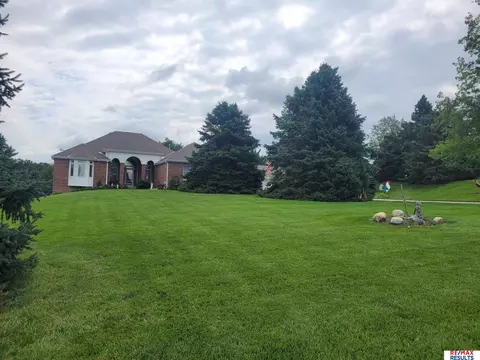 11425 S 216th St, Gretna, NE 68028