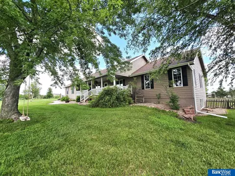 6830 SW 9 St, Lincoln, NE 68523
