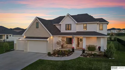 21165 C St, Elkhorn, NE 68022