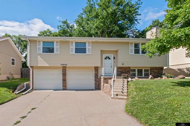 13622 Grover St, Omaha, NE 68144