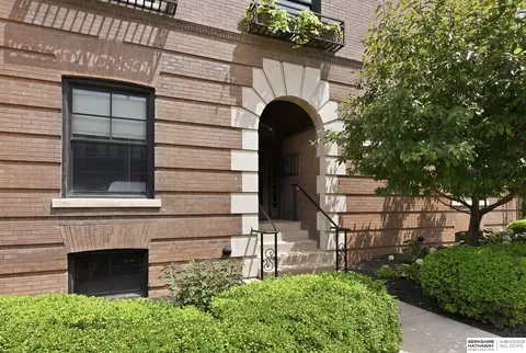 1117 S 10 St #14, Omaha, NE 68108