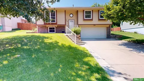 5636 N 126th Ave, Omaha, NE 68164