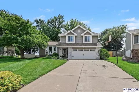 602 N 151 Cir, Omaha, NE 68154