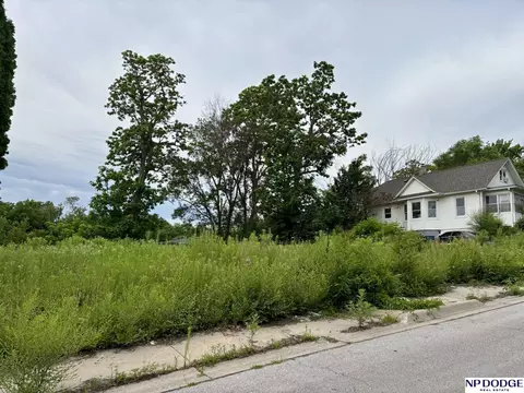 3107 Corby St, Omaha, NE 68111