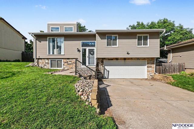 14826 Walnut Grove Cir, Omaha, NE 68137
