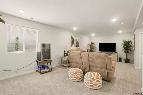 17543 Potter St, Bennington, NE 68007 photo 22