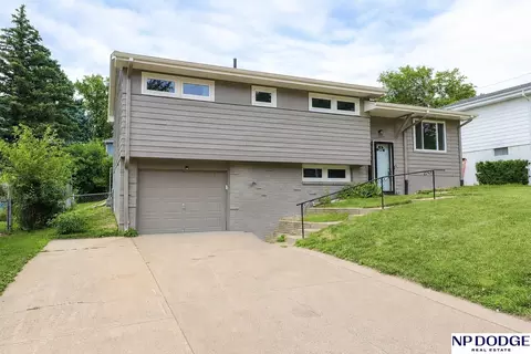 7654 Nebraska Ave, Omaha, NE 68134