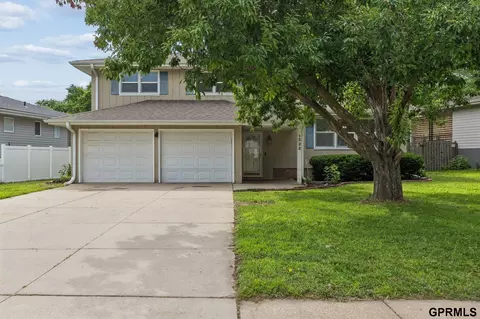 1522 S 139th St, Omaha, NE 68144