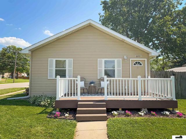 6241 Gladstone St, Lincoln, NE 68507