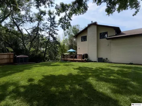 Exterior - 2304 High St, Beatrice, NE 68310 photo 4 of 14