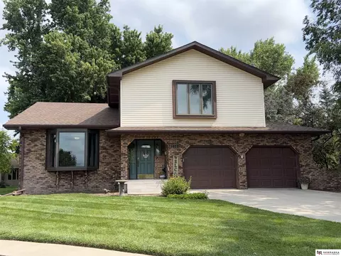 2304 High St, Beatrice, NE 68310