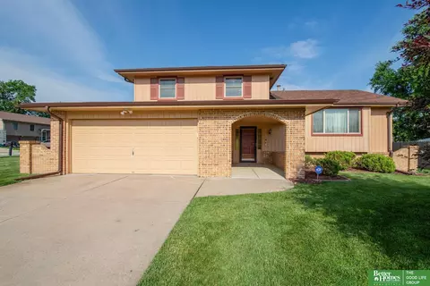 15116 Versaille St, Bellevue, NE 68123