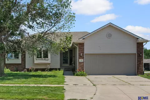 516 Fairway Dr, Milford, NE 68405