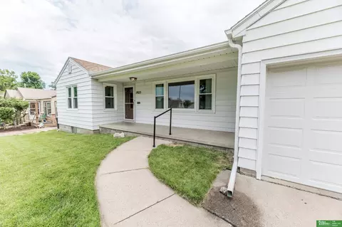 1925 S 47th St, Omaha, NE 68106
