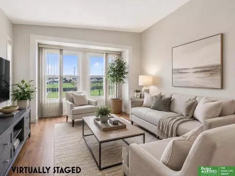 12727 W Dodge Rd #375B, Omaha, NE 68154