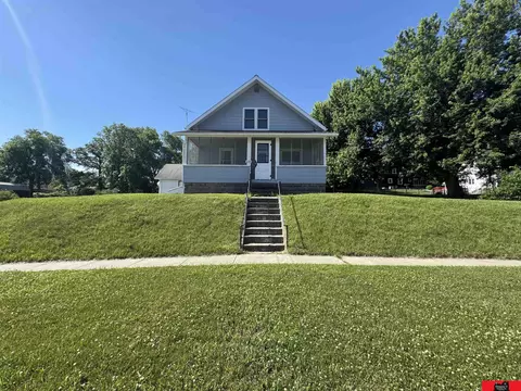 629 E Grove St, West Point, NE 68788