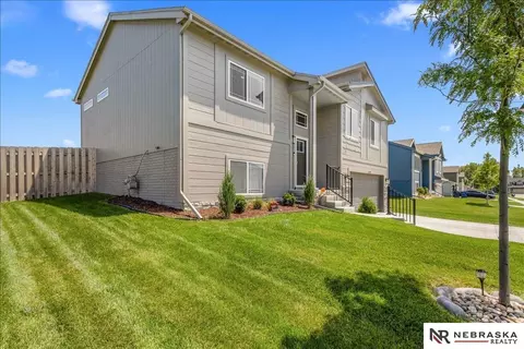 14905 S 18 St, Bellevue, NE 68123